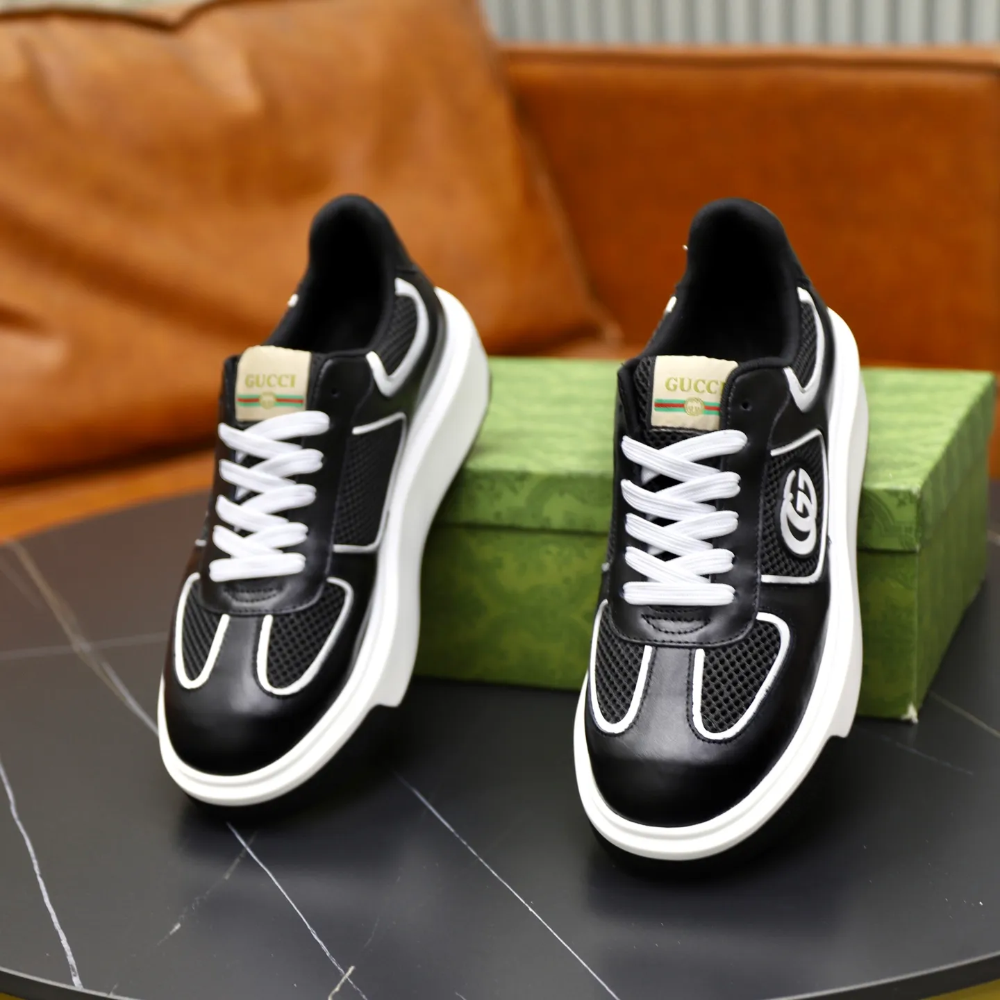 Ex-factory price: 462💰🙅‍♂️🙅‍♂️🙅‍♂️ Brand: GUCCI Standard code: 38-44 (45 customized) Grade: Same as the official website Material: Original cowhide material stitching Comfortable sheepskin lining Lightweight and wear-resistant sports outsole Style category: Men's fashionable casual shoes Running sneakers Distinguished luxury brand elements Top luxury Color: actual picture color
